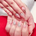 Företag 16 bild TIPS TO TOES - NAGELSALONG VÄSTERÅS i Västerås U