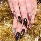 Företag 21 bild TIPS TO TOES - NAGELSALONG VÄSTERÅS i Västerås U