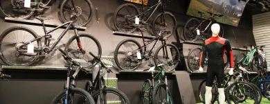 Företag 2 bild CYKLOTEKET BROMMA Shopping i Bromma AB