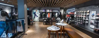 Företag 2 bild NIKE STORE Skor, Skotillbehör - Detaljister i Stockholm