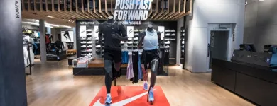Företag 4 bild NIKE STORE Skor, Skotillbehör - Detaljister i Stockholm