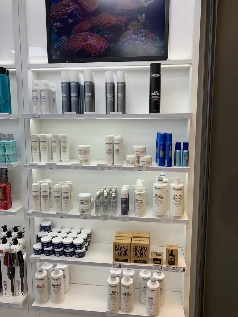 Företag 6 bild ART STUDIO SALONG - FRISÖR ROTEBRO