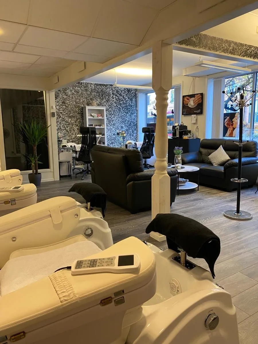 Företag 15 bild ZEINA'S BEAUTY CENTER - SKÖNHETSSALONG SOLNA